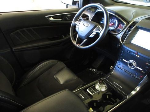 Certified 2020 Ford Edge ST w/ Equipment Group 401A image 21