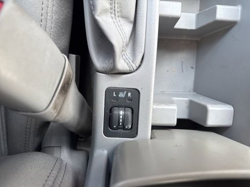 Used 2010 Subaru Forester 2.5X Premium w/ Popular Equipment Group 1A image 21