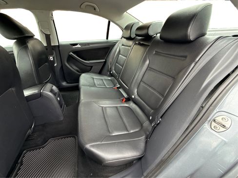 Used 2014 Volkswagen Jetta SE FWD image 10