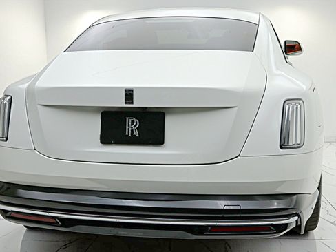 Used 2026 Rolls-Royce Spectre AWD/4WD image 11