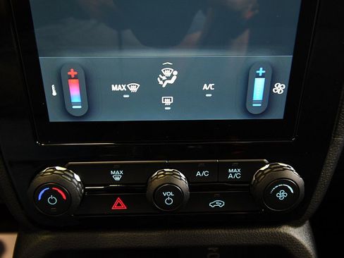 New 2025 Ford Ranger XLT w/ Chrome Accent Package image 15