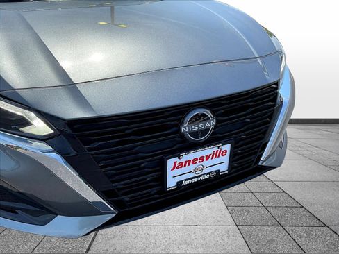 Certified 2023 Nissan Altima 2.5 SV w/ SV Premium Package AWD/4WD image 35