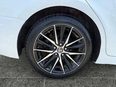 Certified 2022 Toyota Camry SE w/ Cold Weather Package AWD/4WD image 11