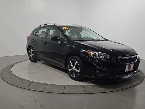 Used 2019 Subaru Impreza 2.0i Premium image 8