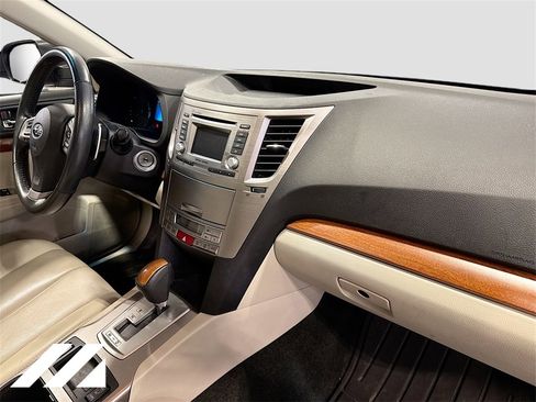 Used 2013 Subaru Outback 2.5i Limited w/ Moonroof Pkg image 31