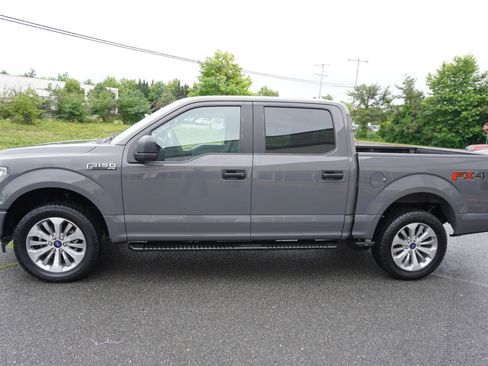 Used 2018 Ford F150 XL w/ Equipment Group 101A Mid AWD/4WD image 4