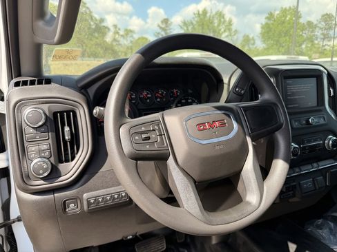 New 2025 GMC Sierra 3500 Pro w/ Convenience Package AWD/4WD image 17