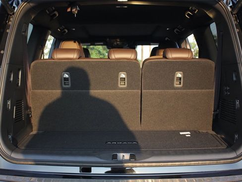 New 2025 Nissan Armada Platinum w/ Convenience Package image 21