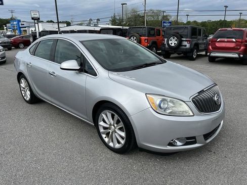 Used 2013 Buick Verano FWD image 11