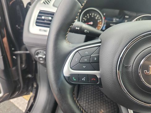 Used 2020 Jeep Compass Latitude w/ Popular Equipment Group AWD/4WD image 20