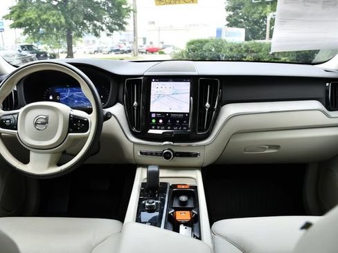 Used 2023 Volvo XC60 B5 Plus w/ Climate Package AWD/4WD image 15