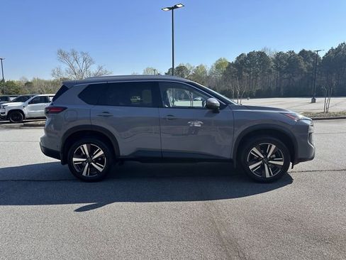 Certified 2025 Nissan Rogue SL AWD/4WD image 10