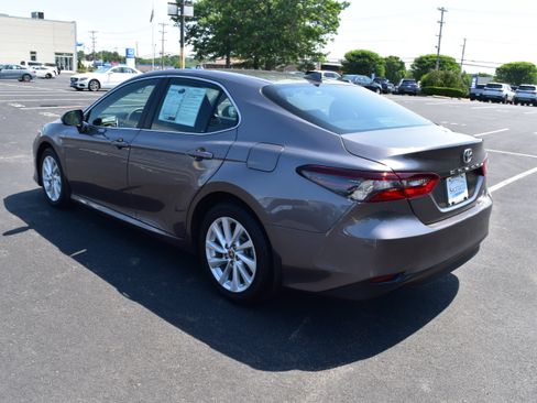 Used 2024 Toyota Camry LE AWD/4WD image 4