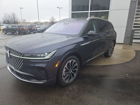 Certified 2024 Lincoln Nautilus Reserve w/ Equipment Group 202A image 9