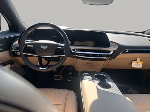 New 2026 Cadillac Lyriq Signature Luxury image 21