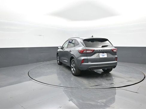 Certified 2023 Ford Escape ST-Line w/ Tech Pack #1 image 5