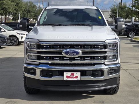 Used 2024 Ford F250 Lariat image 2