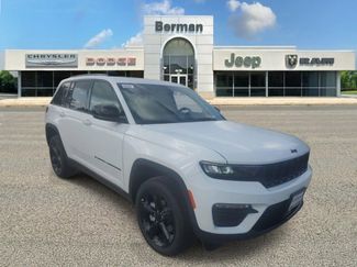 Used 2025 Jeep Grand Cherokee Limited w/ Black Appearance Package video 1