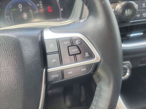Certified 2024 Toyota Grand Highlander XLE FWD image 21
