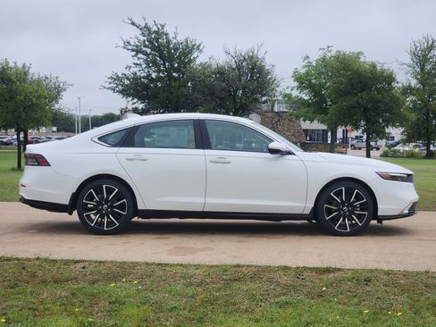 New 2026 Honda Accord Touring image 7