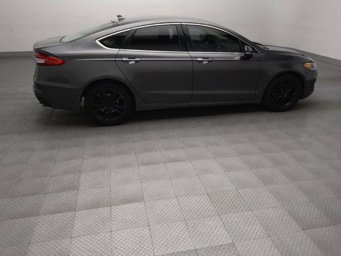 Used 2019 Ford Fusion SEL FWD image 10