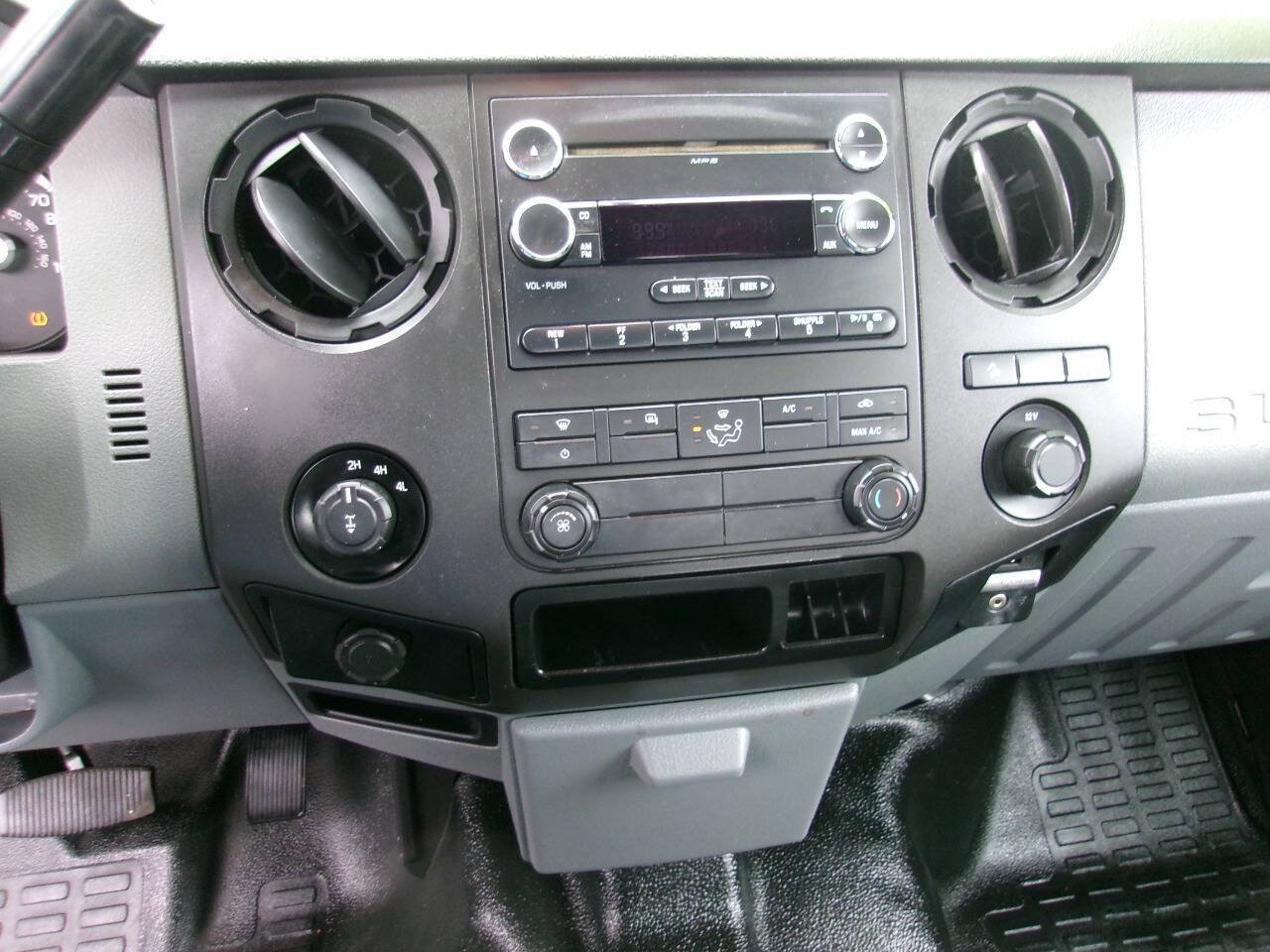 Used 2014 Ford F250 XL w/ Power Equipment Group AWD/4WD image 15