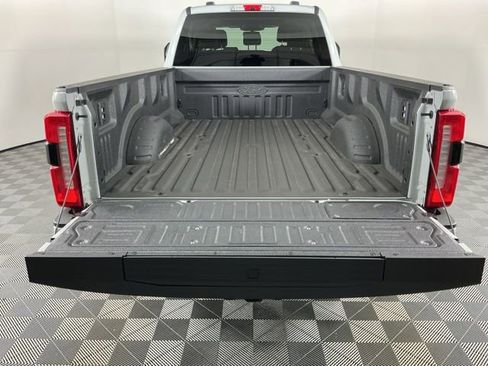Used 2025 Ford F350 Lariat w/ Black Appearance Package AWD/4WD image 7