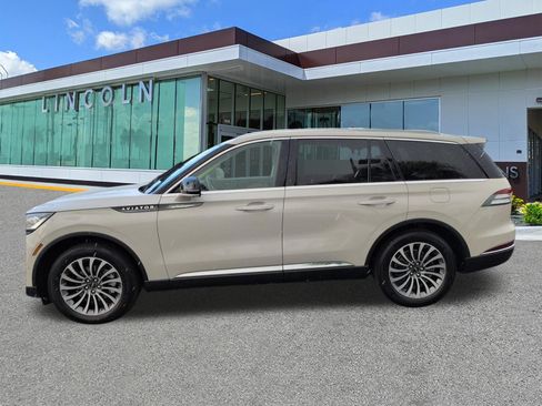 Used 2020 Lincoln Aviator Reserve w/ Elements Package Plus AWD/4WD image 7