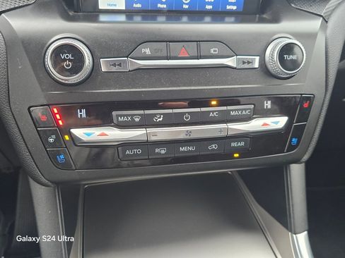 Used 2020 Ford Explorer ST w/ Premium Technology Package image 29