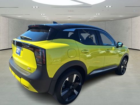 Certified 2025 Nissan Kicks SR w/ Interior Electronics Package image 5