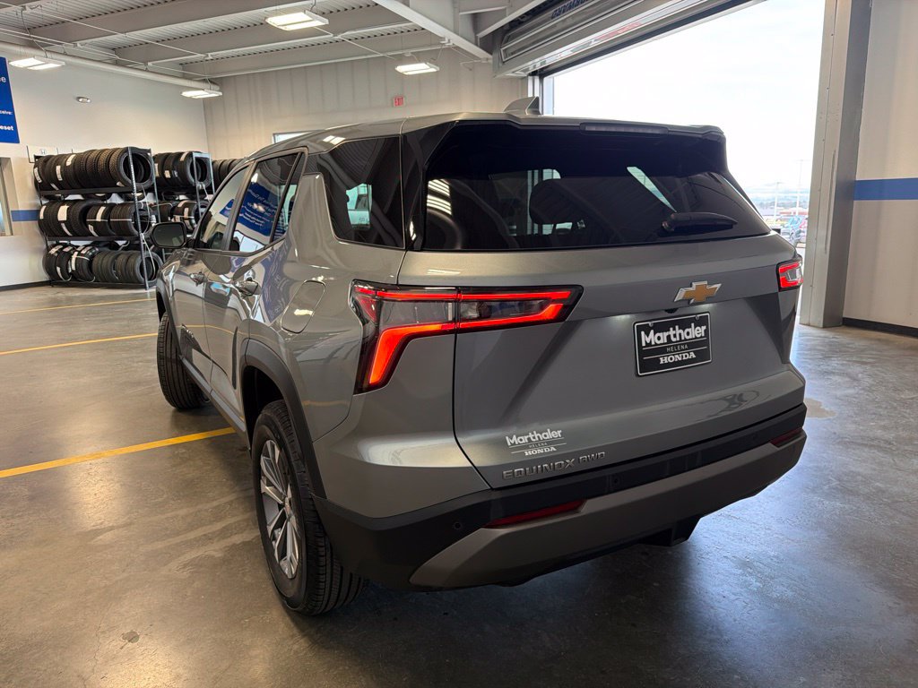 Used 2026 Chevrolet Equinox LT AWD/4WD image 7