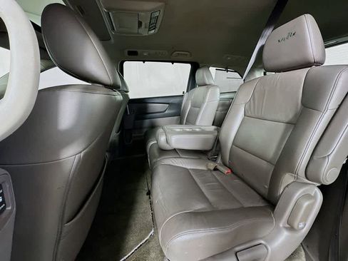 Used 2013 Honda Odyssey Touring image 14