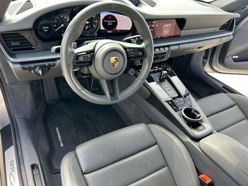 Used 2024 Porsche 911 Carrera 4S AWD/4WD image 9