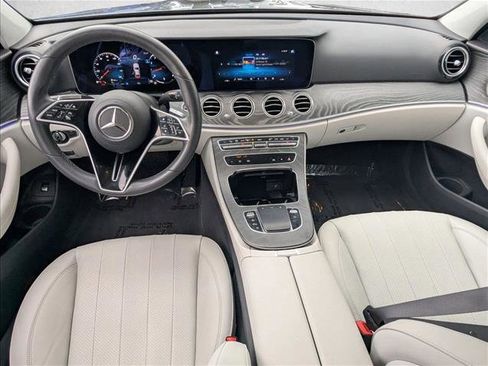 Used 2022 Mercedes-Benz E 350 Sedan image 19