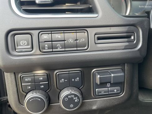 Used 2021 Chevrolet Tahoe Z71 image 21