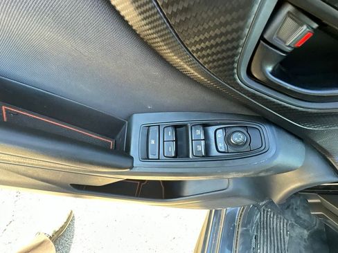 Used 2018 Subaru Crosstrek 2.0i Premium w/ Eyesight System AWD/4WD image 10
