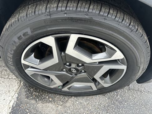 Used 2024 Hyundai Palisade Limited AWD/4WD image 6