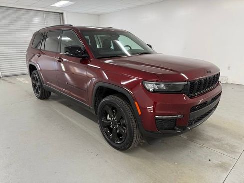 New 2025 Jeep Grand Cherokee L Limited w/ Luxury Tech Group II image 3