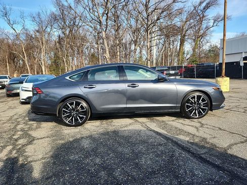 Used 2025 Honda Accord Touring image 7