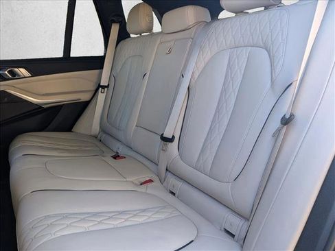 Certified 2022 BMW X5 M50i image 19