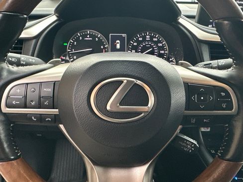 Used 2022 Lexus RX 350L FWD w/ Premium Package image 25