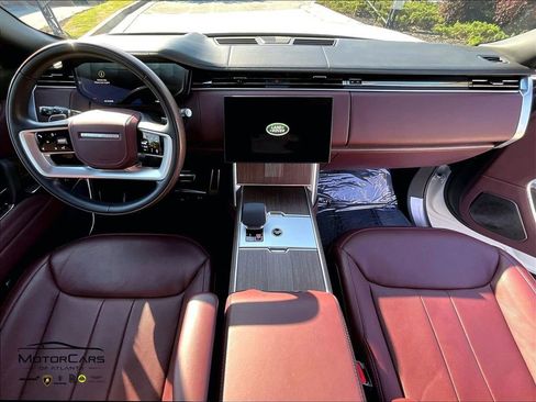 Used 2025 Land Rover Range Rover Long Wheelbase Autobiography AWD/4WD image 14