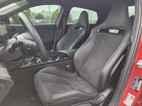 Used 2025 Hyundai Elantra N image 19