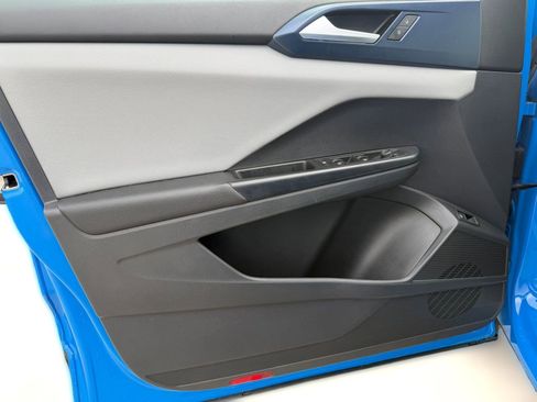 Used 2023 Volkswagen Taos SE image 19