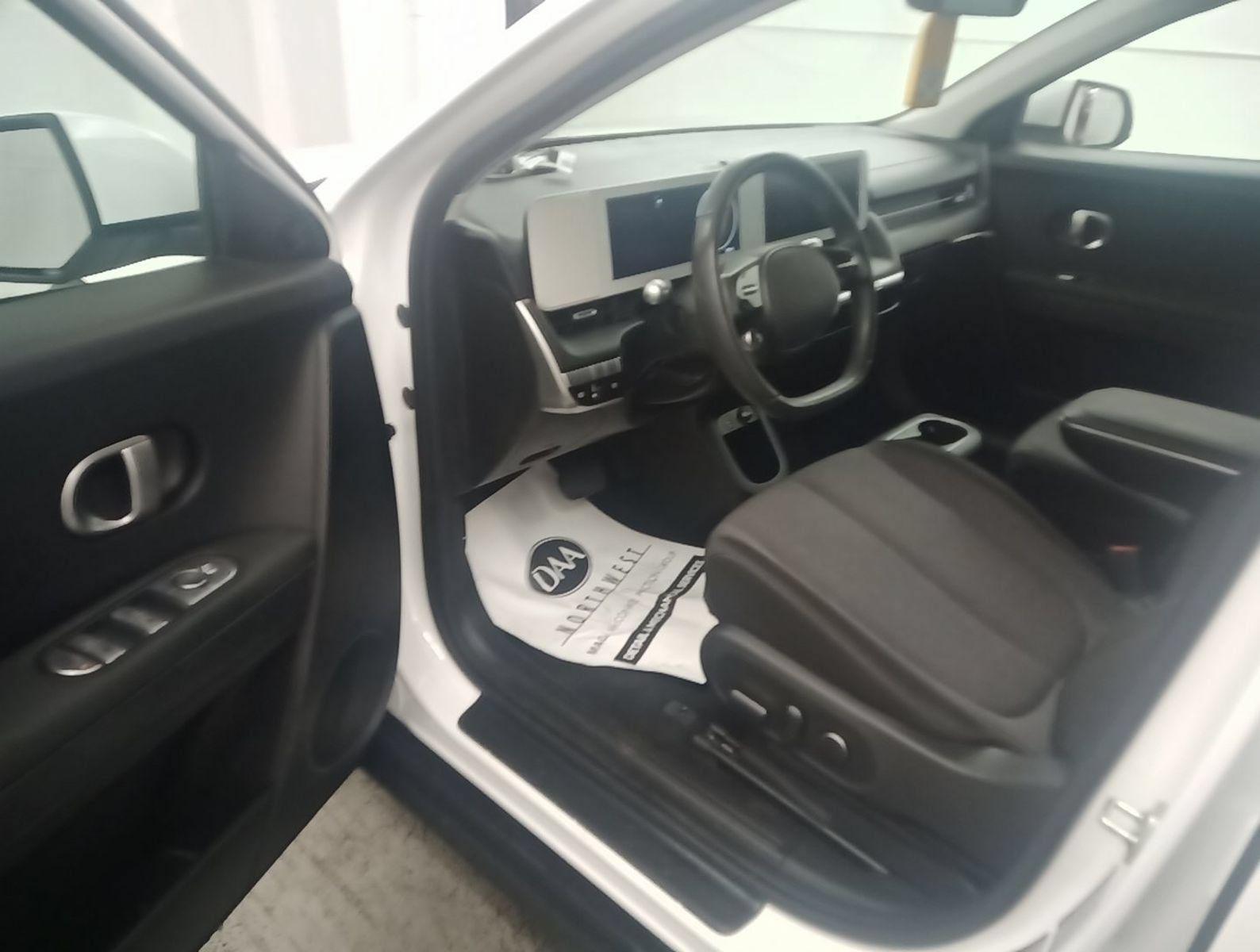 Used 2024 Hyundai Ioniq 5 SEL RWD image 5