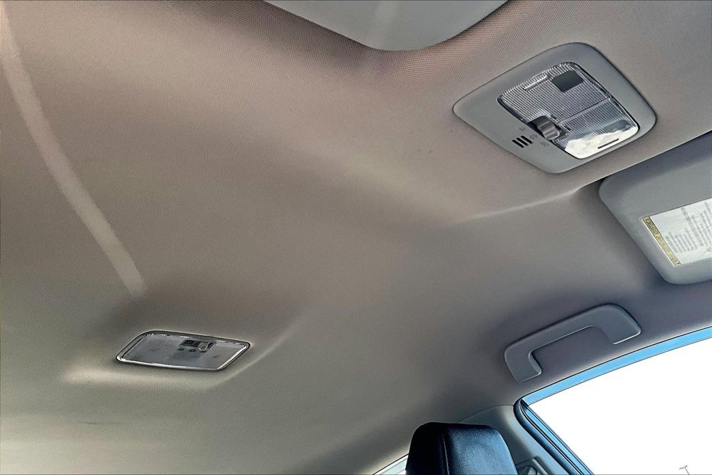 Used 2017 Toyota Corolla SE FWD image 15