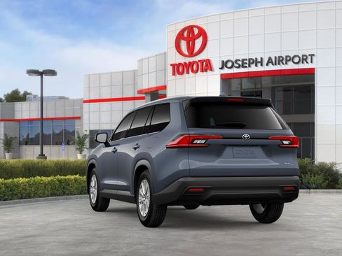 New 2026 Toyota Grand Highlander AWD image 9