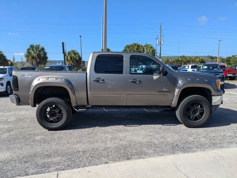 Used 2013 GMC Sierra 1500 SLE w/ Power Tech Package AWD/4WD image 3