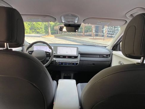 Used 2024 Hyundai Ioniq 5 SEL RWD image 16