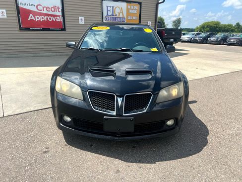 Used 2009 Pontiac G8 Base image 2